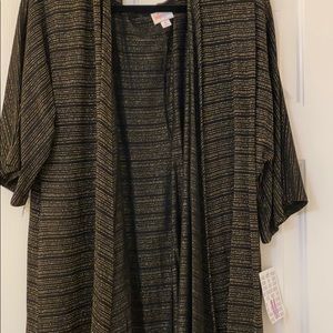 Black and gold Lindsay